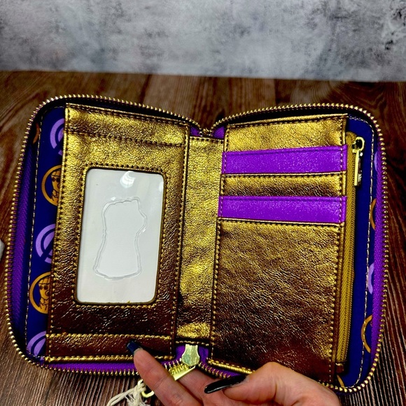 Marvel Loungefly Thanos The Infinity Saga Gauntlet Zip Around Wallet NWT - Picture 4 of 4